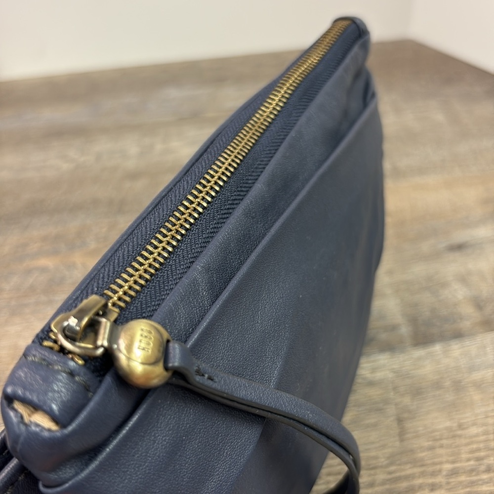 HOBO Waver Leather Wristlet Wallet Clutch -Navy Blue - Picture 5 of 11